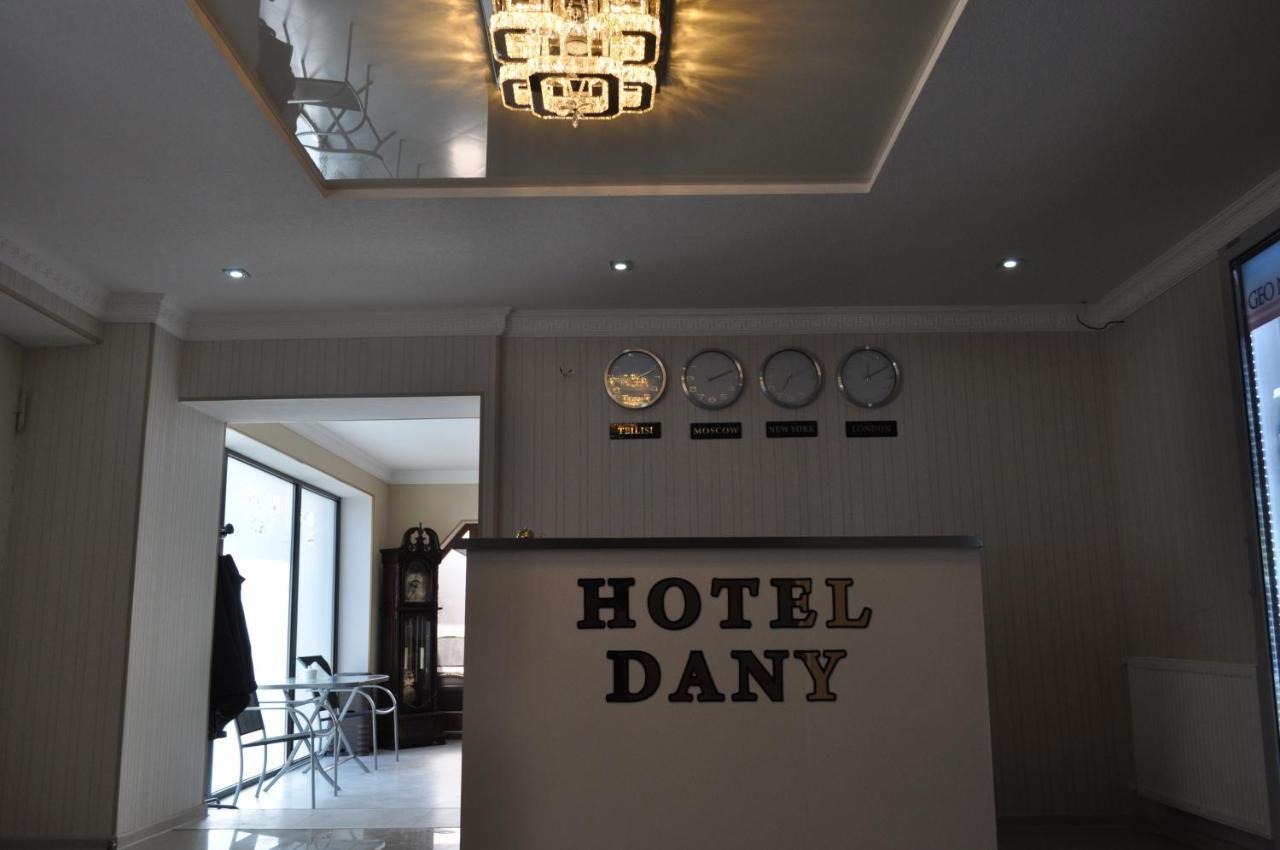 Hotel Dany Tbiliszi Kültér fotó